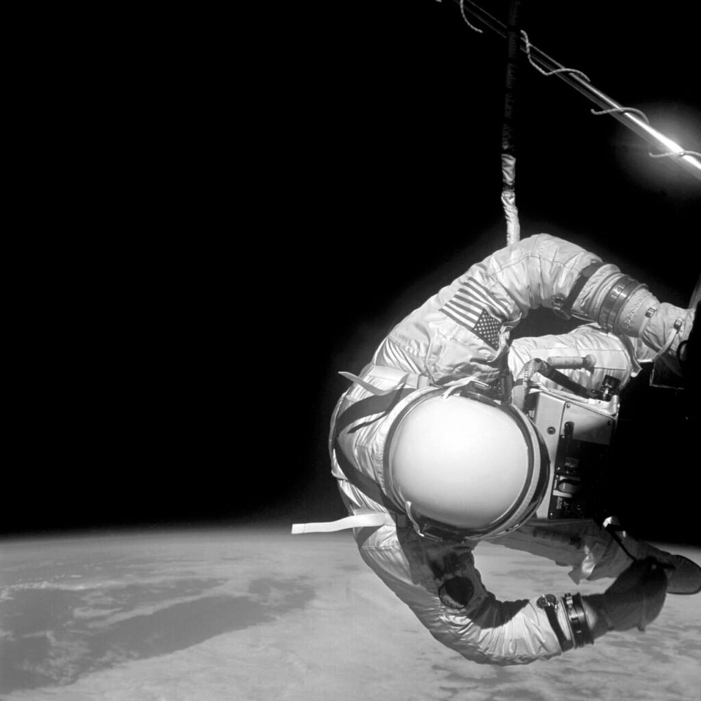 Gemini 4 mission_June 1965